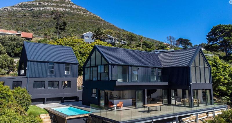6 Bedroom Property for Sale in Hout Bay Western Cape